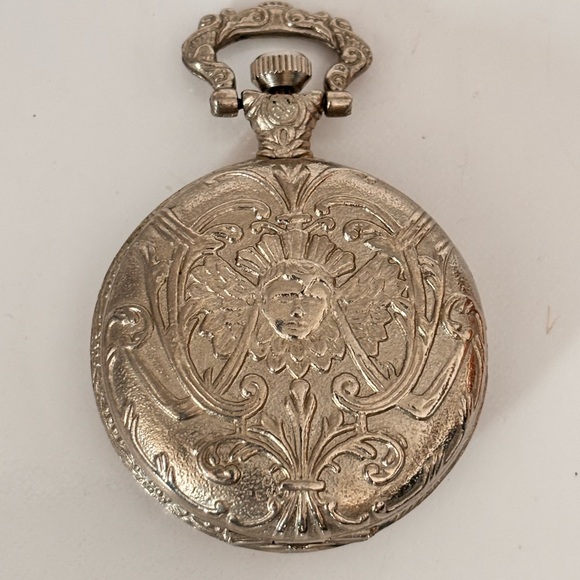 Calvin Hill Accessories - Calvin Hill vintage pocket watch, waterproof quartz